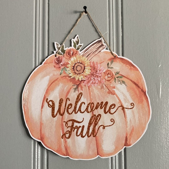NWT- Beautiful Watercolor Glittered WELCOME FALL Floral Pumpkin Decor Sign 🌻 - Picture 4 of 12
